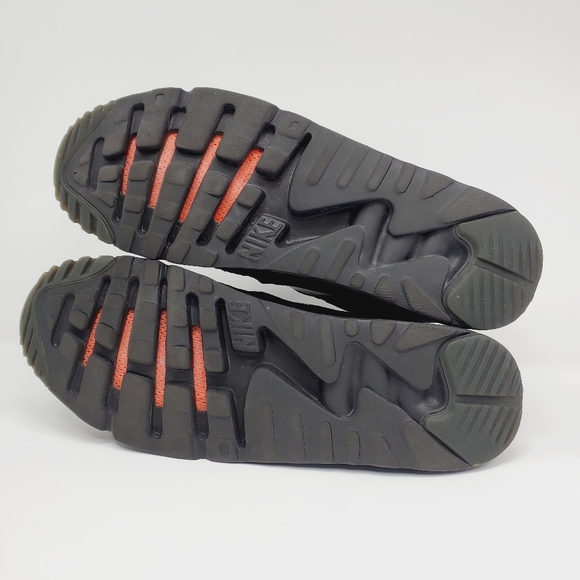 Nike Air Max 90 Ultra, Triple Black, Sz Mens US 11 - Picture 11 of 12